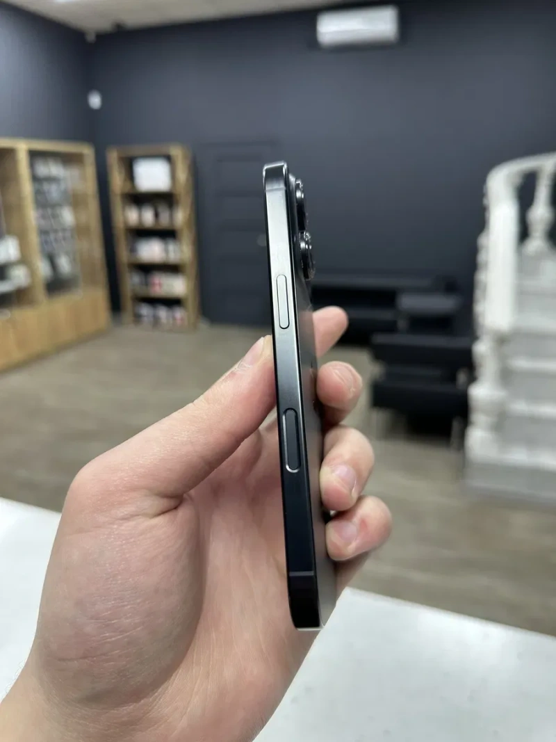iPhone 16 Pro 128gb Black Titanium Neverlock Ідеальний стан / АКБ 100% — фото 2
