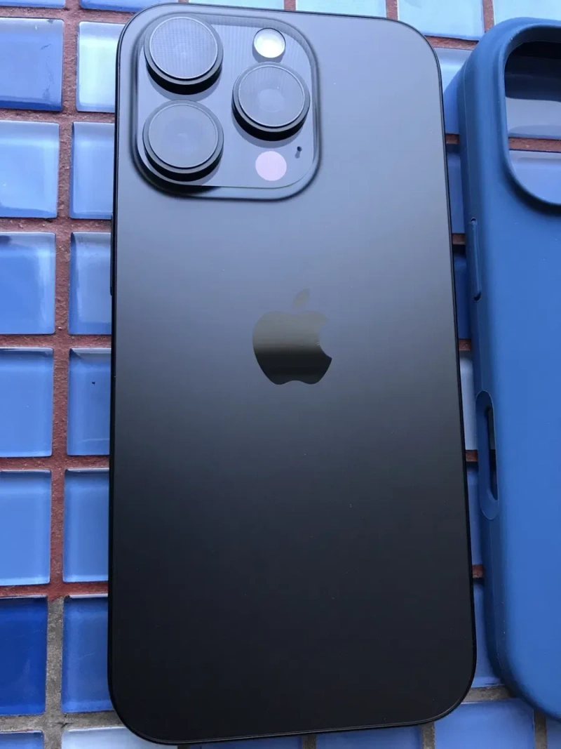 iPhone 16 Pro 256GB Black Titanium — фото 6