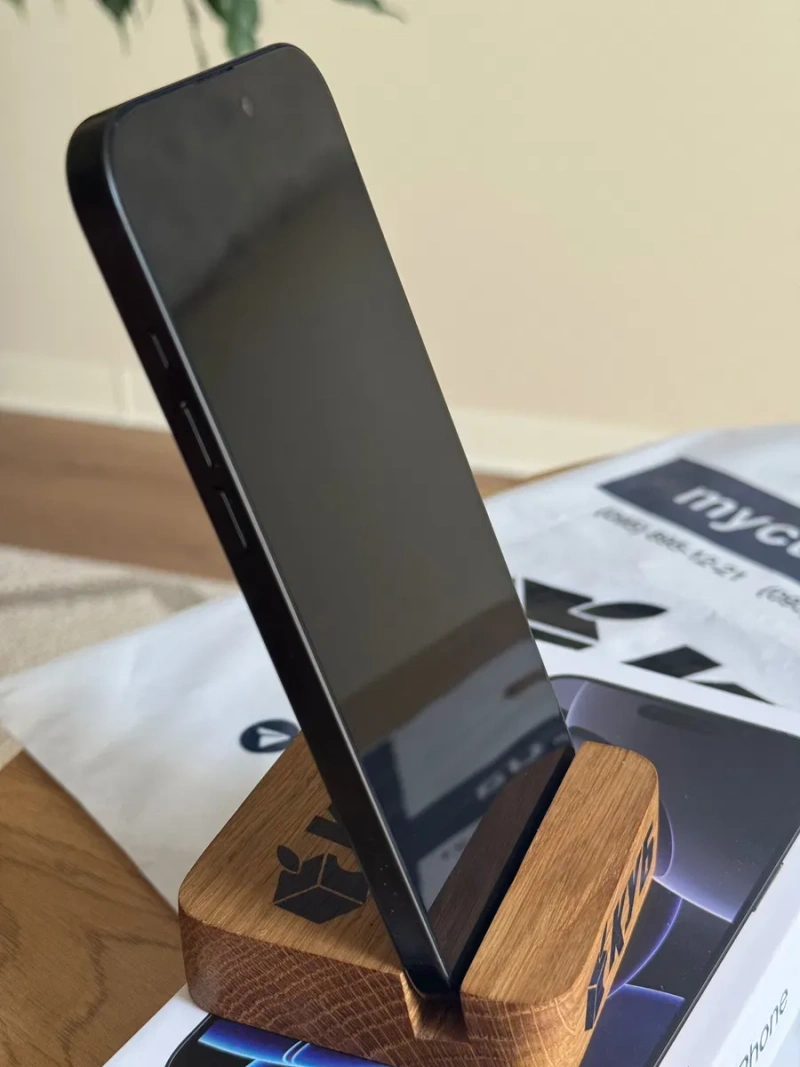 iPhone 16 Pro Max 512Gb Black Titanium Neverlock — фото 2