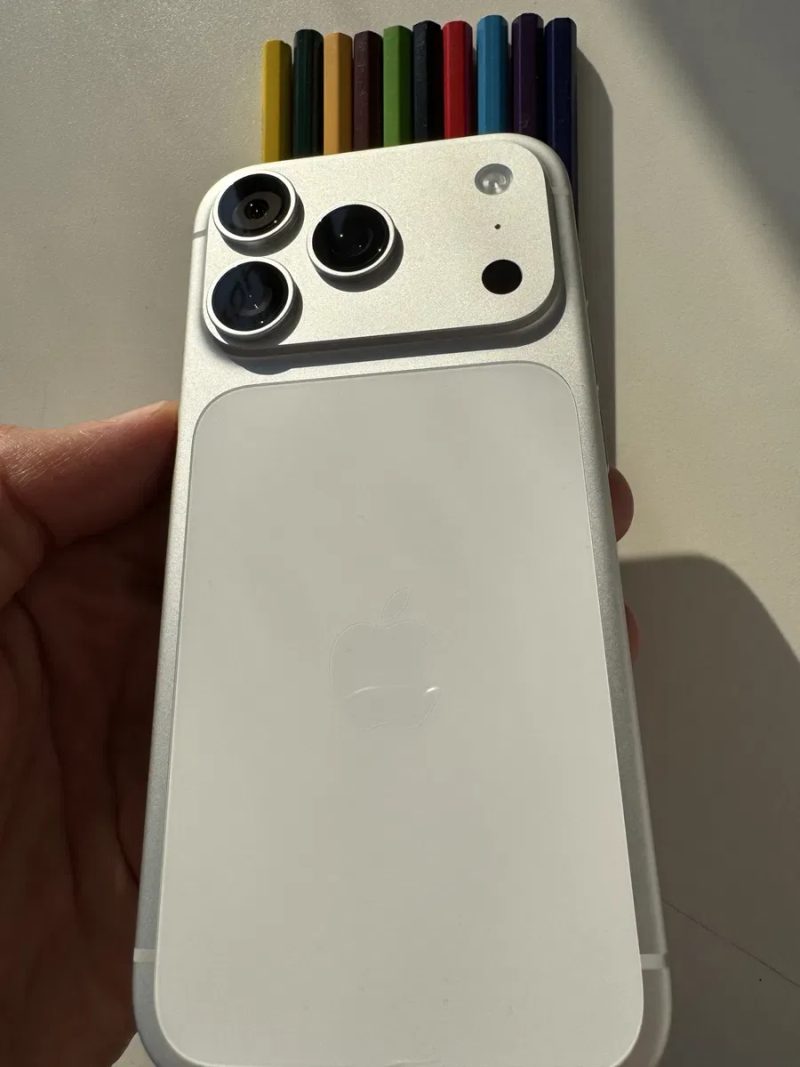 iPhone 17 Pro 256GB Silver / iPhone 17 Pro 256GB Silver — фото 2