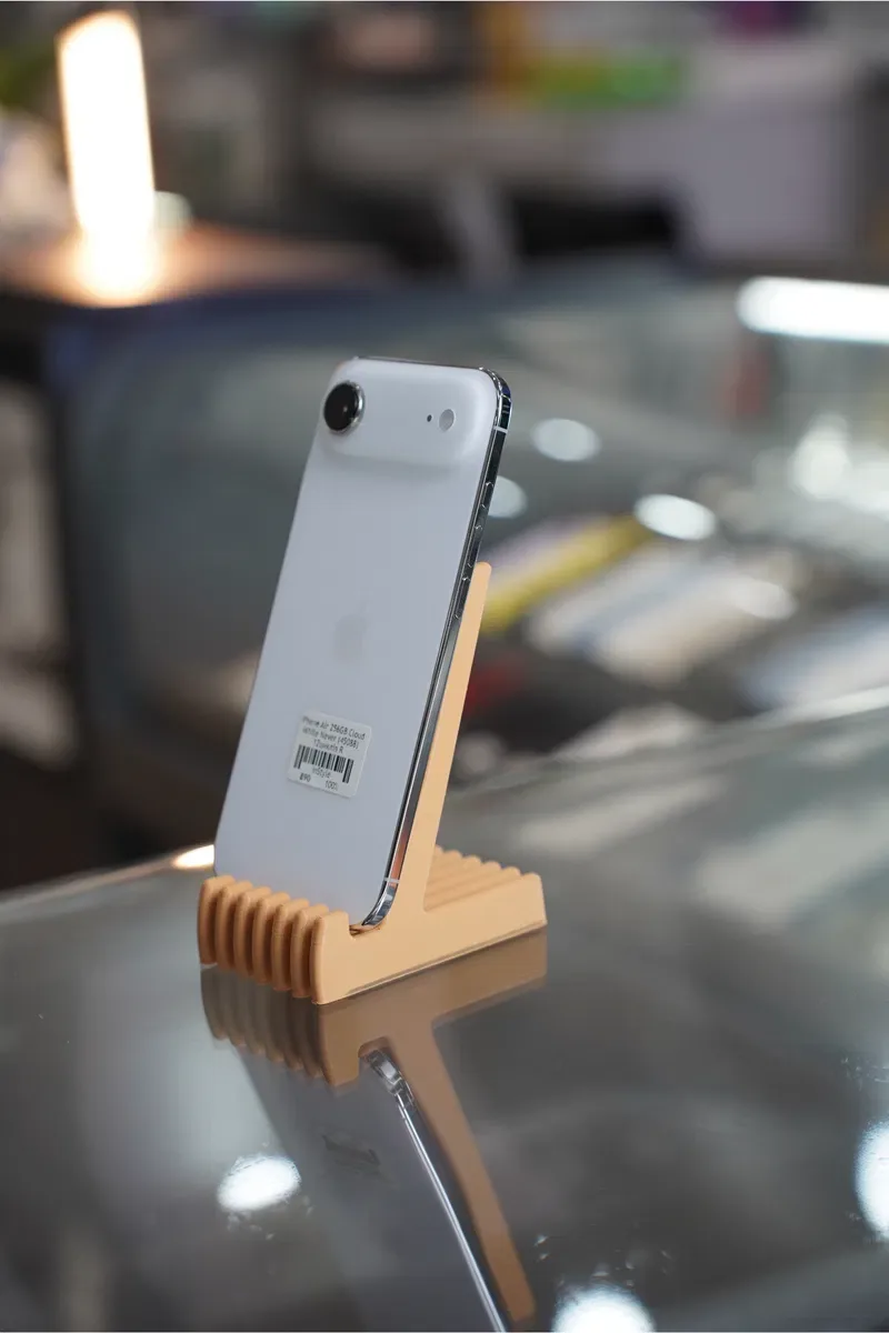 iPhone Air 256GB White ( 12 циклів зарядки) inStyle // 16 17 — фото 3