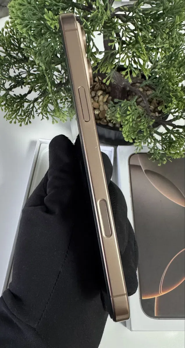 Iphone Идеал 16 Pro Max 256gb desert Neverlock — фото 4