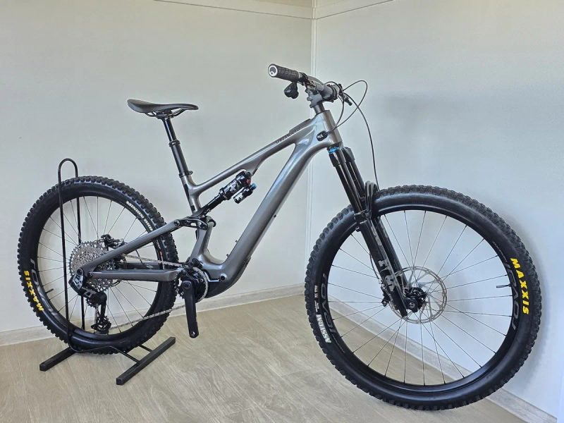 Карбоновий облегчений ebike Specialized Levo SL Expert ASX T Type — фото 2