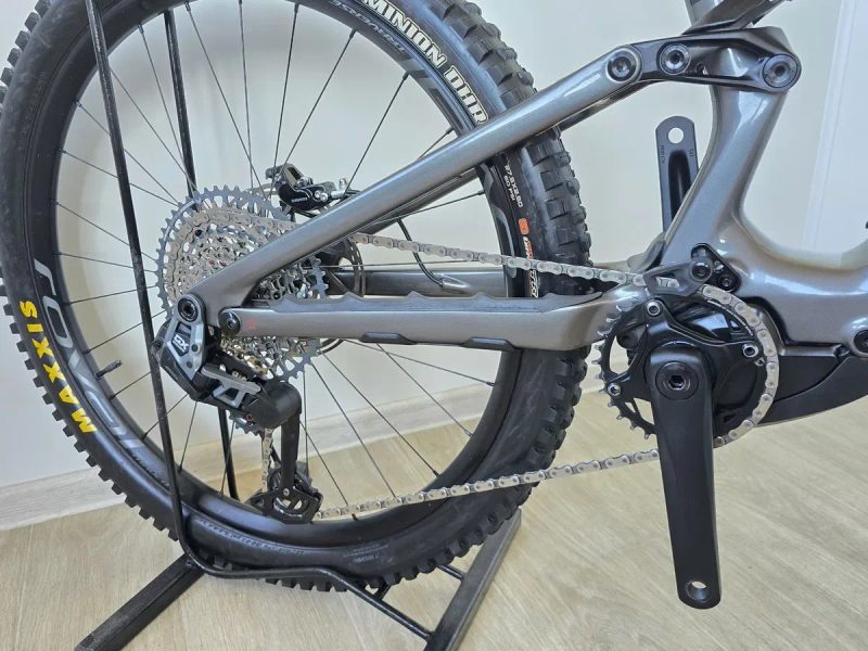 Карбоновий облегчений ebike Specialized Levo SL Expert ASX T Type — фото 4