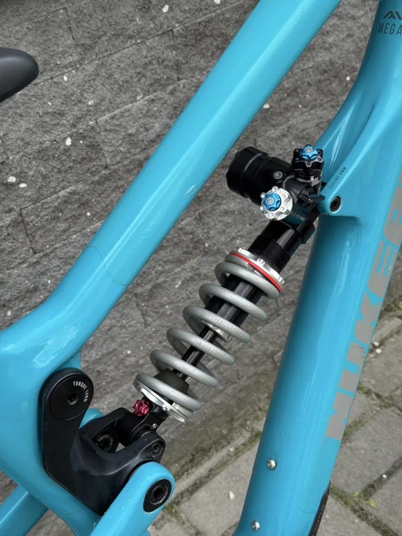 Карбоновий велосипед двопідвіс 2023 Nukeproof Mega 297 Carbon — фото 3