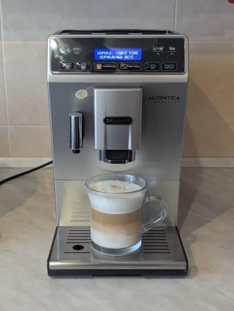 Кавомашина Delonghi Autentica
