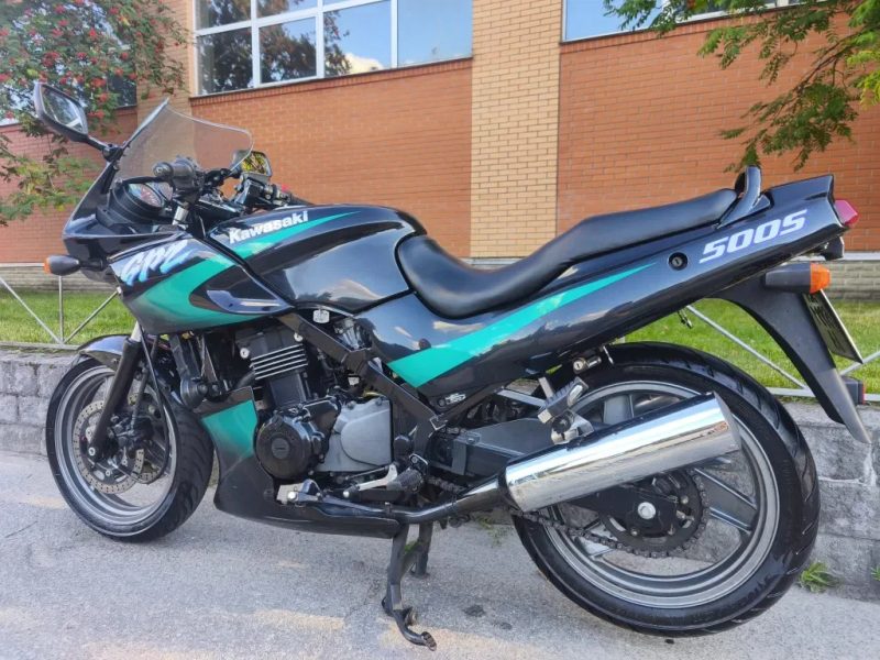 Kawasaki GPZ 500S Кавасаки — фото 6