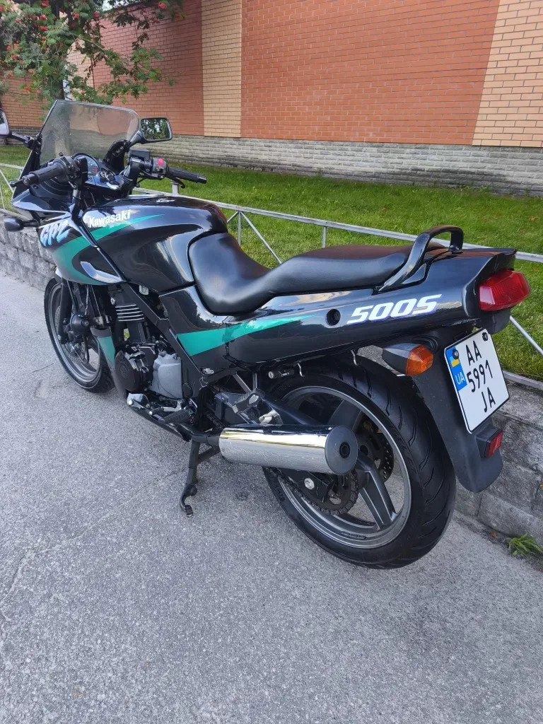 Kawasaki GPZ 500S Кавасаки — фото 8