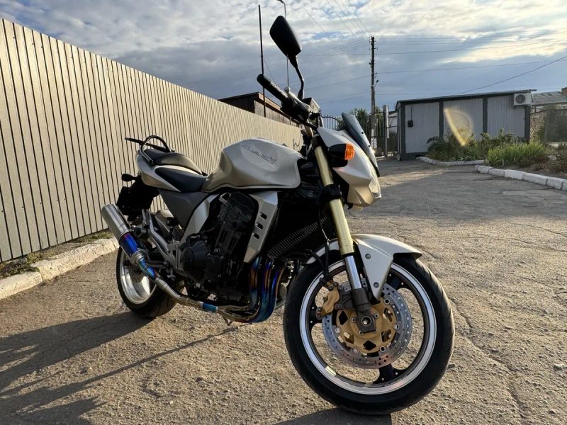 Kawasaki Z 1000, 2005 рік на інжекторі — фото 2