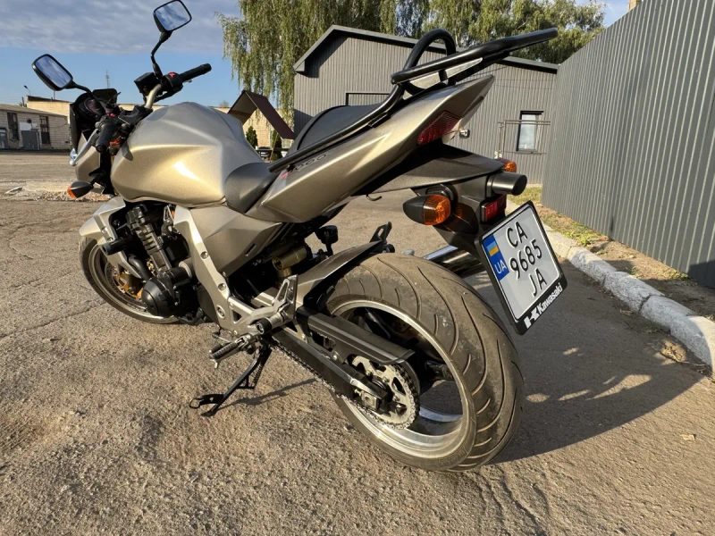 Kawasaki Z 1000, 2005 рік на інжекторі — фото 8