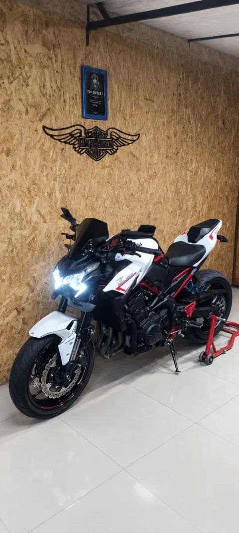 kawasaki z 900 naked