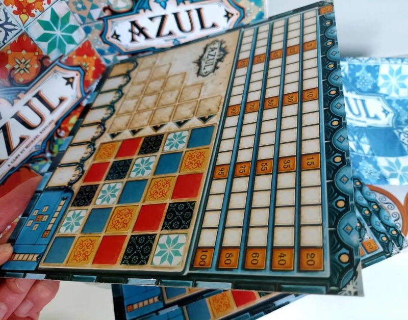 ХіТ! Азул (Azul) краще ніж Catan, Саграда, Санторіні, Печворк — фото 3