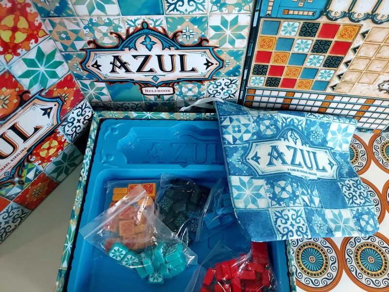 ХіТ! Азул (Azul) краще ніж Catan, Саграда, Санторіні, Печворк — фото 4
