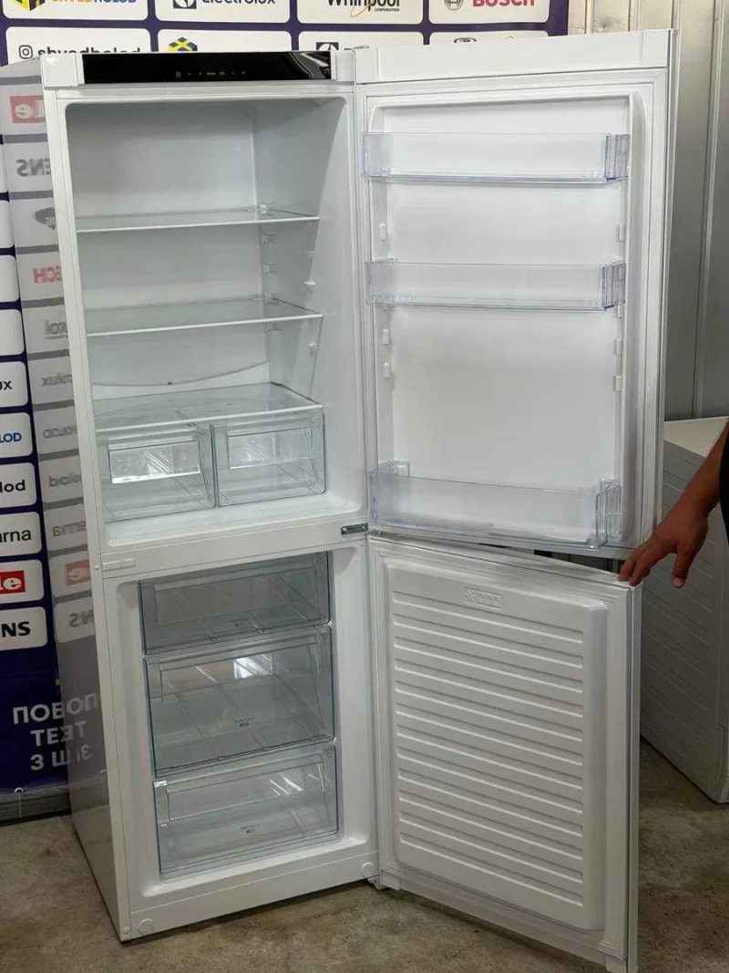 Холодильник б/в Electrolux 175см нижня морозилка 4* 109л #08389 — фото 5