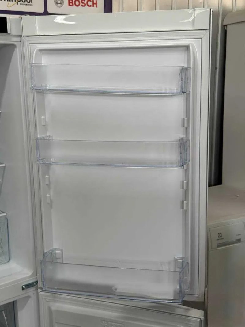 Холодильник б/в Electrolux 175см нижня морозилка 4* 109л #08389 — фото 7