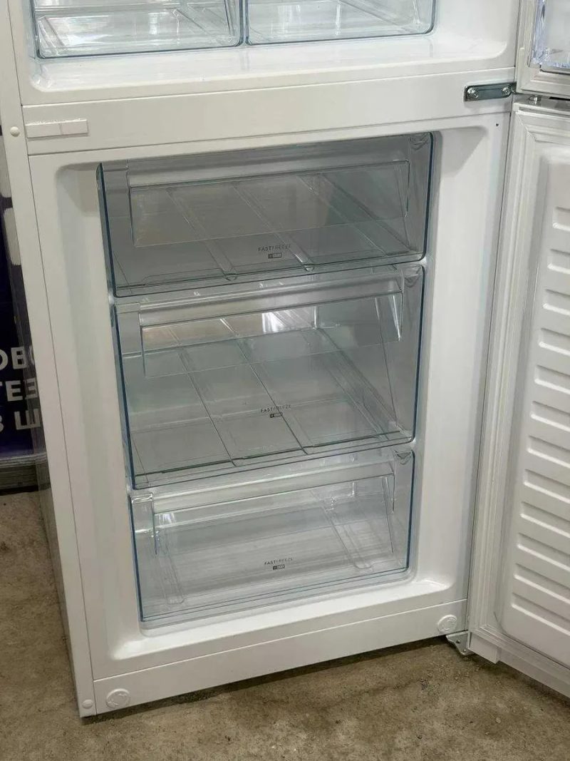 Холодильник б/в Electrolux 175см нижня морозилка 4* 109л #08389 — фото 8