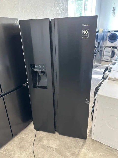 Холодильник двохдверний SideBySide Hisense Gorenje 2025