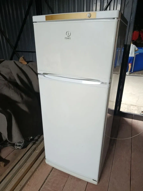 Холодильник Indesit ST145BS Доставка , Гарантія
