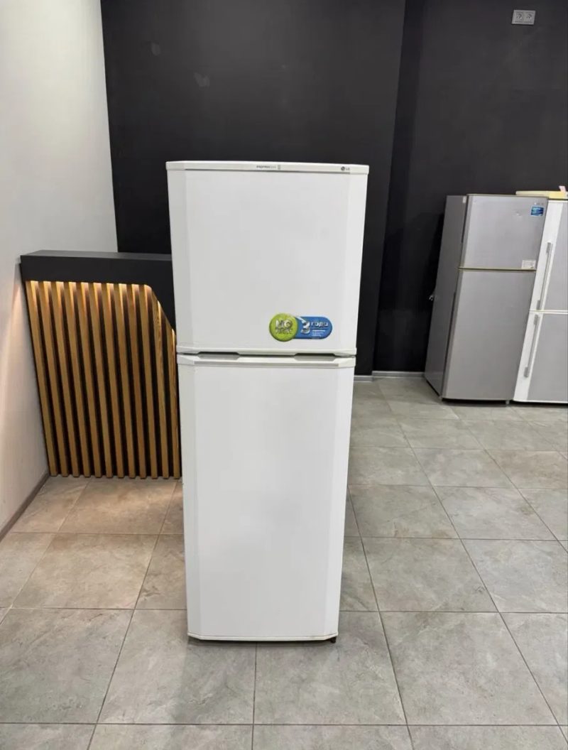 Холодильник з доставкою Indesit DS316W, гарантія, занос — фото 4