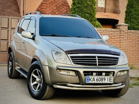 Хозяйский Ssang Yong Rexton 3.2, АКПП с ГБО-4