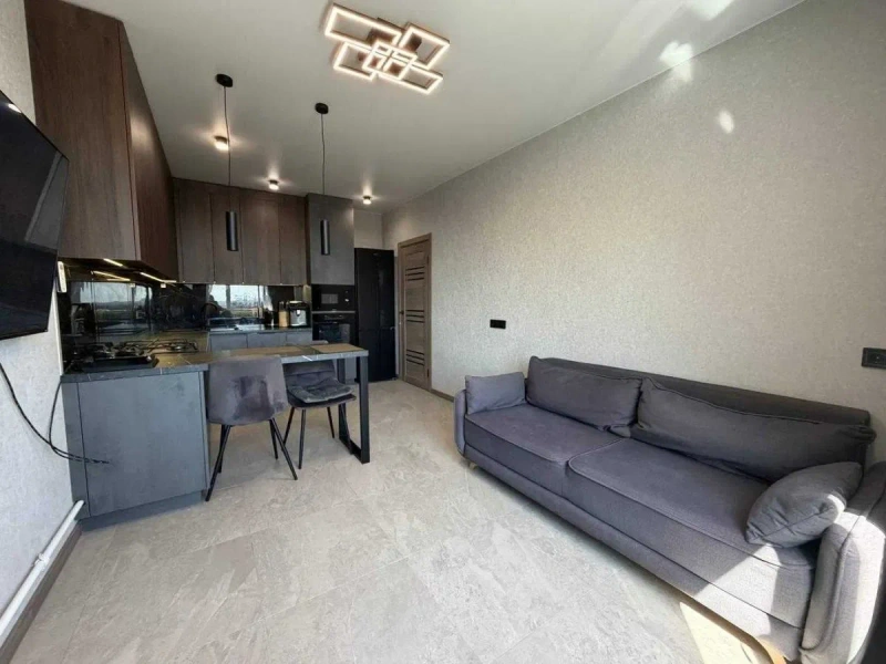 2-кімнатна з ремонтом у центрі Ірпеня! 61 м², газ, тепла підлога — фото 2