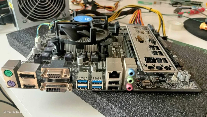 Комплект Asus B150M-C DDR4 s1151 + Core i3-6100 BOX (2(4)*3.7Ghz) + RAM DDR4 8Gb (4+4) — фото 3