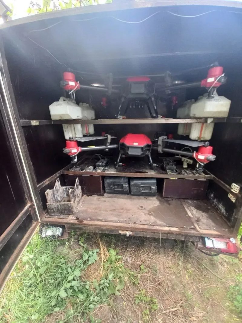Комплект з двох агродронів (агро коптер, агро дрон) XAG XP2020 + обладнання. / DJI T30 — фото 2
