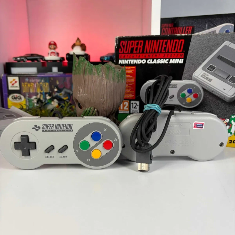 Консоль Nintendo SNES Classic Mini CLV-301 Б/У + 2 оригінальний геймпад SNES Mini приставка нінтендо снес Міні в оригінальній коробці — фото 5
