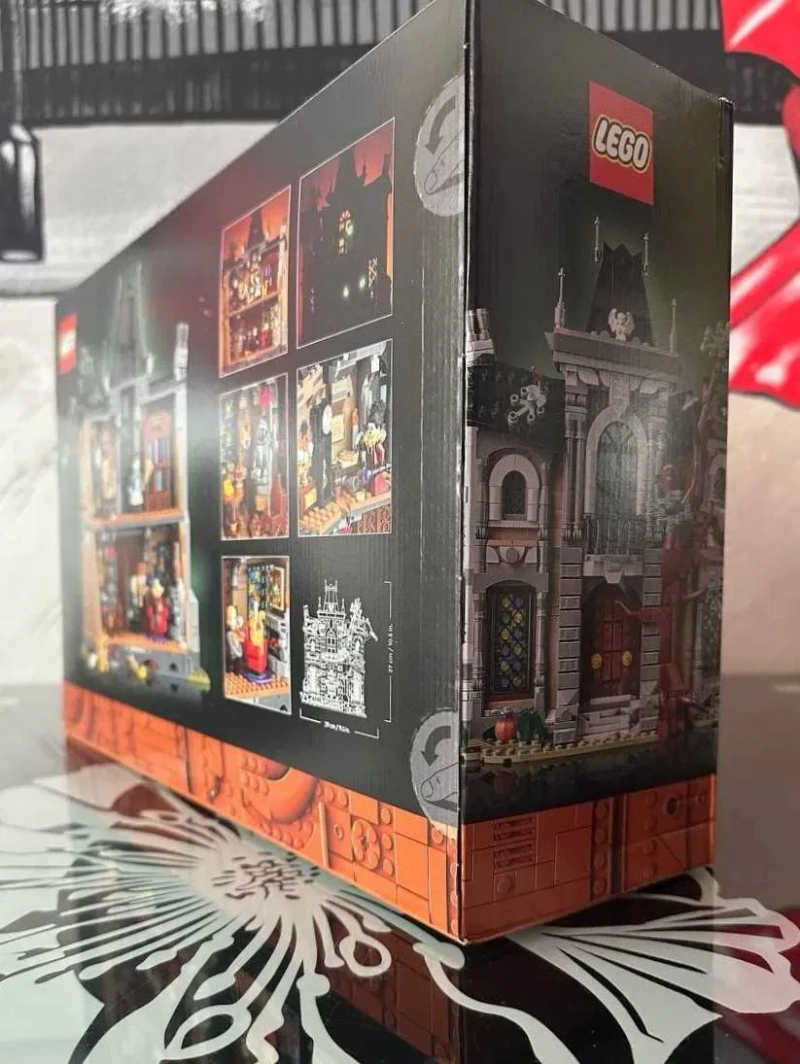 Конструктор LEGO IDEAS 11383 Маєток Пані Мера — фото 3