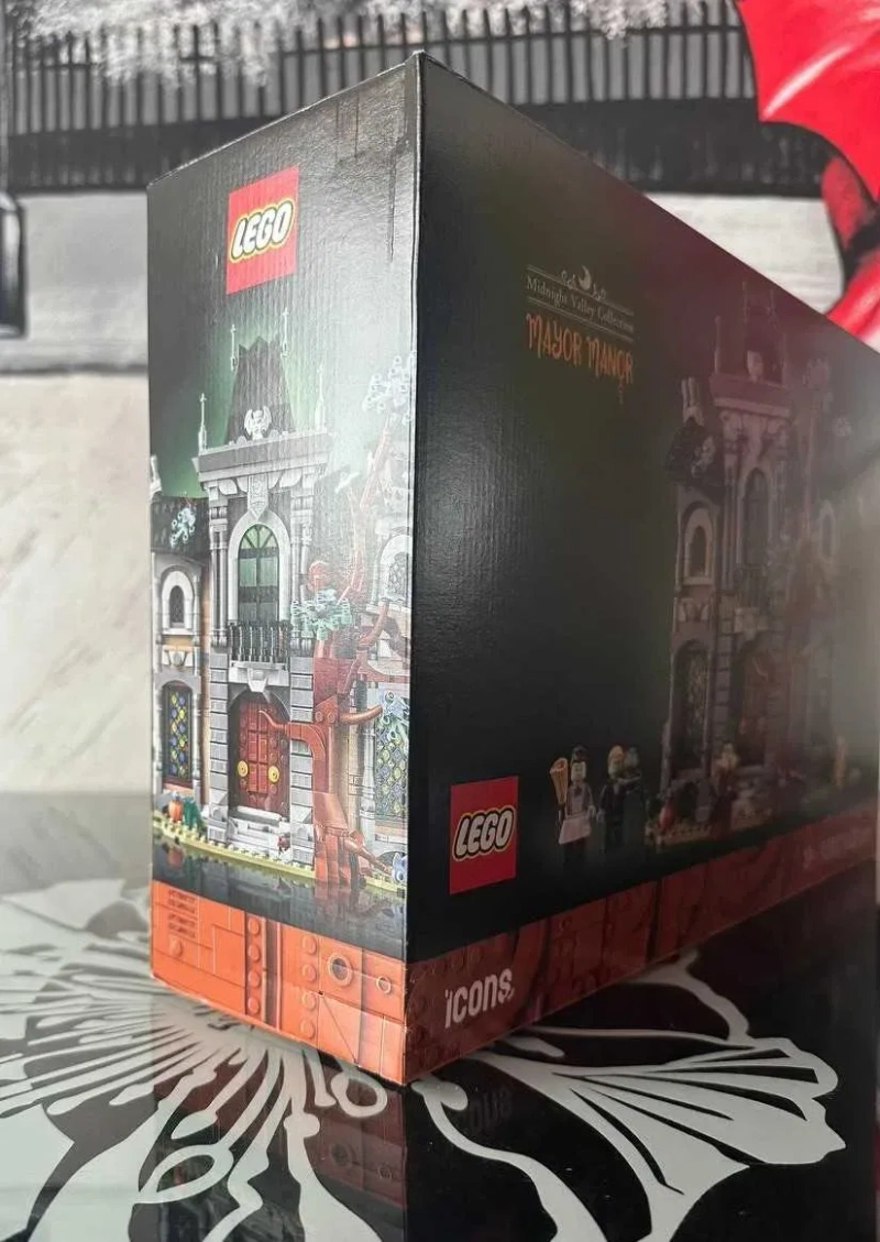 Конструктор LEGO IDEAS 11383 Маєток Пані Мера — фото 4