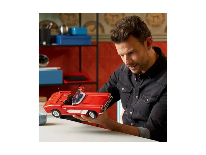 конструктор лего LEGO 10321 Icons Corvette Chevrolet Корвет Шевроле — фото 2