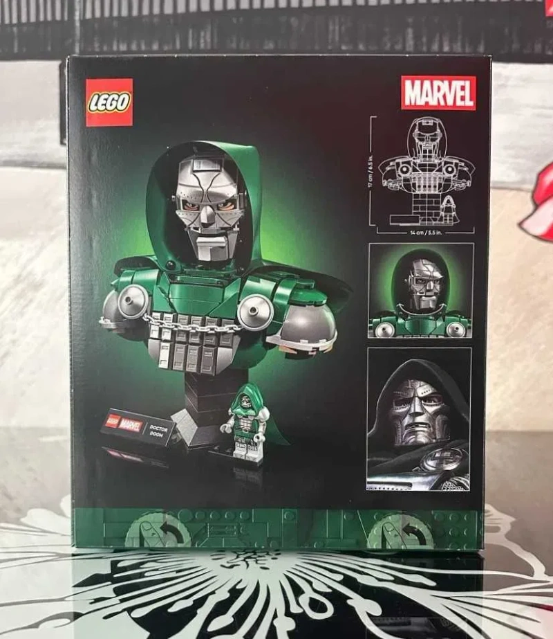 Конструктор LEGO Super Heroes Marvel 76345 Бюст Доктора Дума — фото 2
