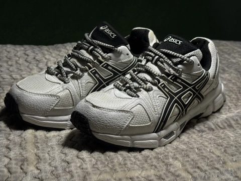 Кросівки Asics розмір  37  24см
