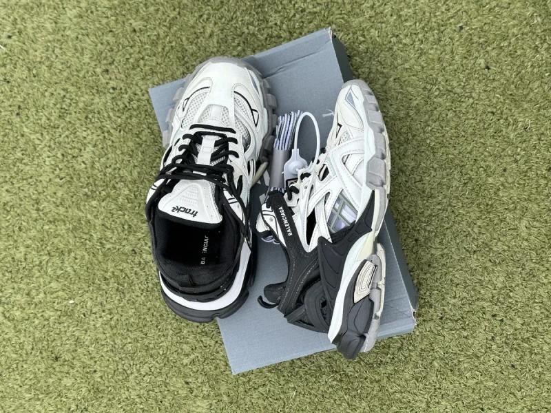 ‼️Кросівки Balenciaga Track2 Black 36/45 Чорно-білого кольору — фото 5