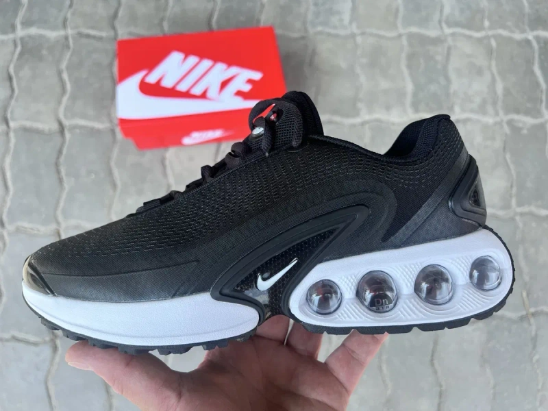 Кросівки чоловічі Nike Air Max DN black white в наявності — фото 7