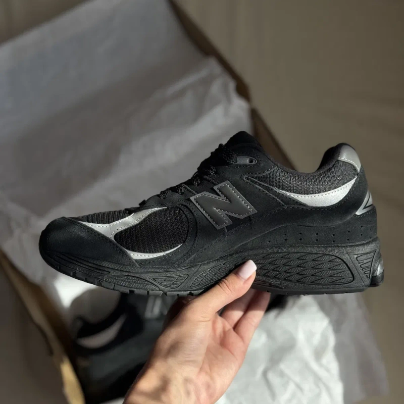 Кросівки New Balance 2002R — фото 3