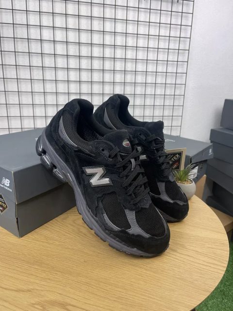 Кросівки New Balance 2002R Gor-Tex Оригінал