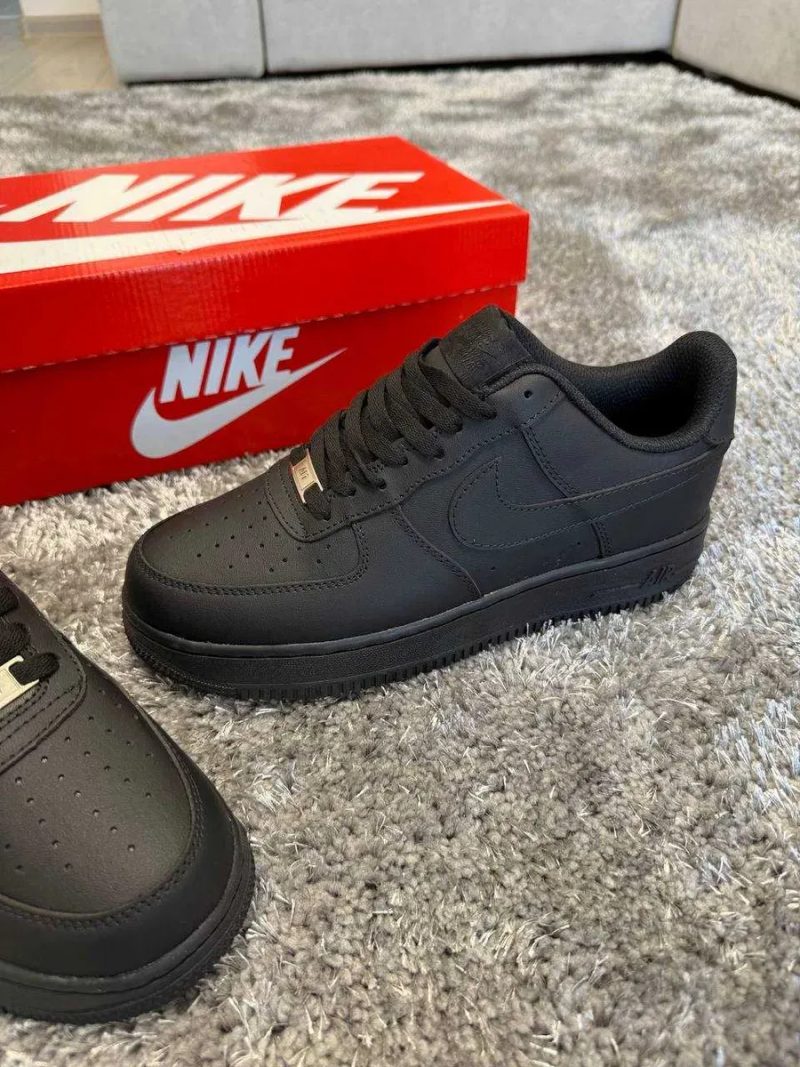 Кросівки Nike Air Force 1 low Black Classic чорні найк аір форс форсы — фото 6
