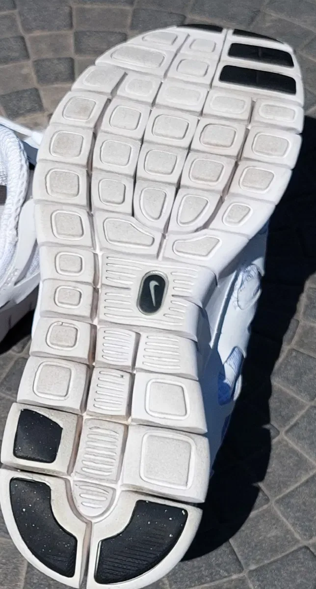 кросівки Nike Free Run 2 — фото 4