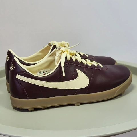 Кросівки Nike, Оригінал, нові. Розмір ЕUR 41(26.5см)