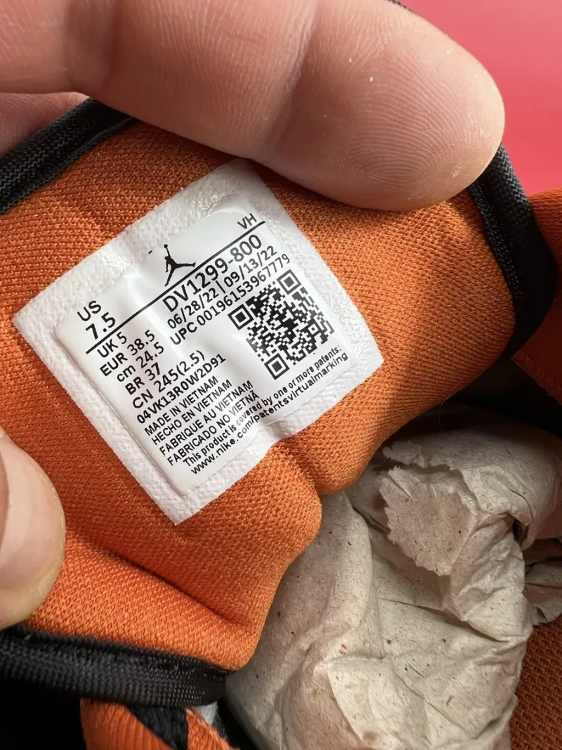 Кросівки жіночі  38,5р. Nike Air Jordan 1 Low SE "Sport Spice" (артикул DV1299-800) — фото 5