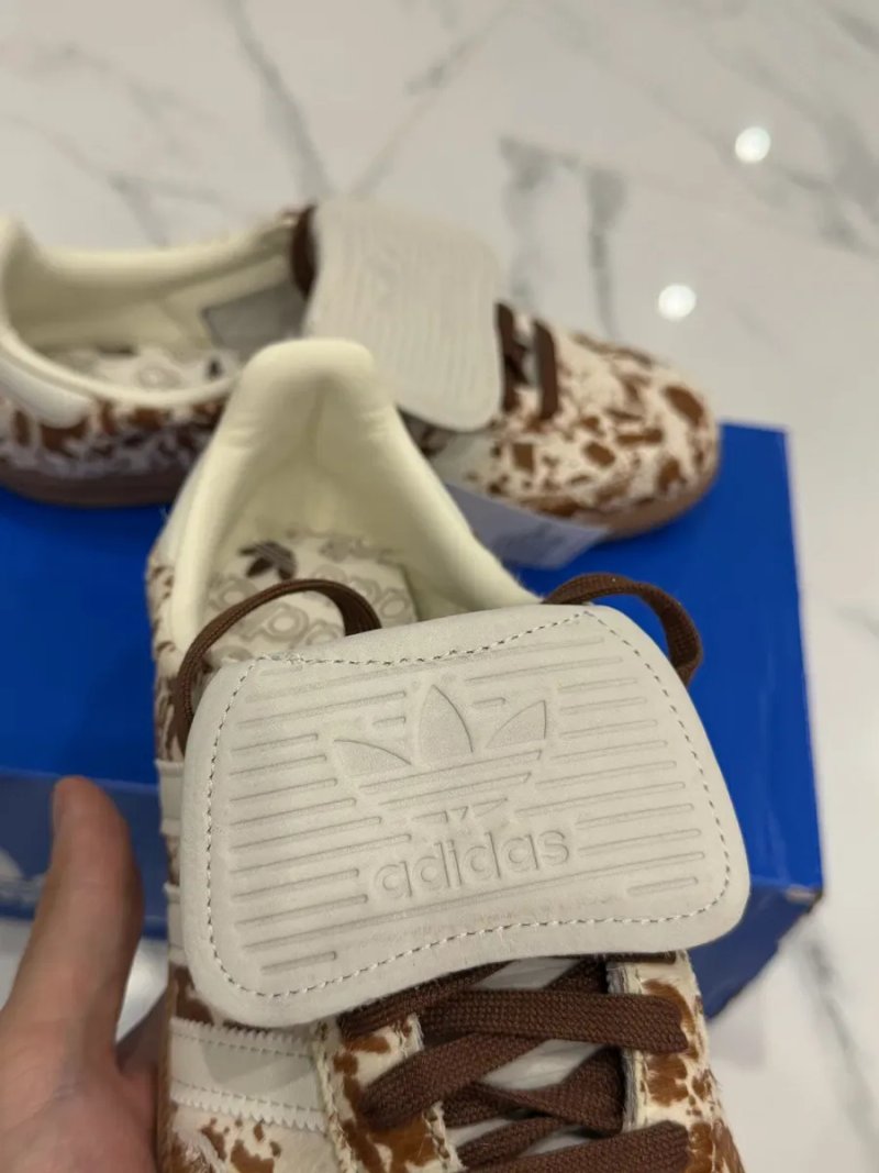 Кросівки жіночі Adidas Samba Lt Cow Print Beige JS3931 — фото 3