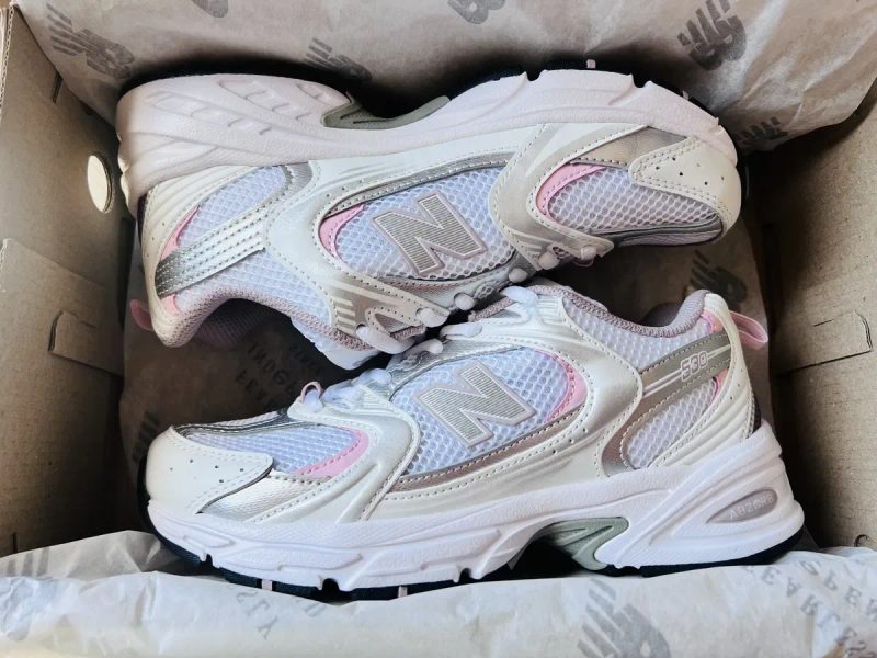 Кросівки жіночі New balance 530 White Silver Pink — фото 7