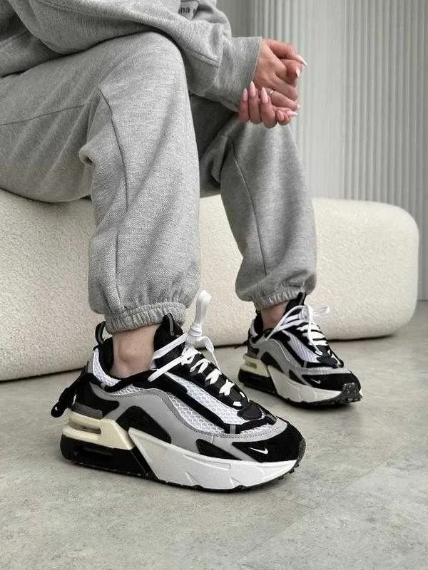 Кросівки Жіночі Nike Air Max Furyosa NRG Black Silver White DC7350-001 /Кроссовки женские Найк Фуриоза/Nike Фуріоза — фото 3