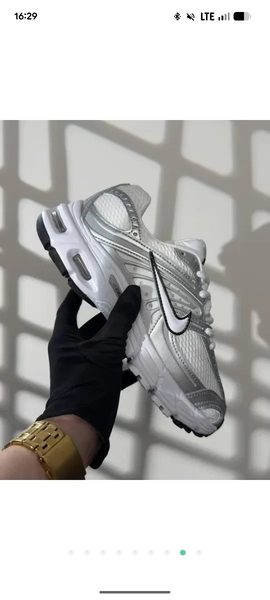 Кросівки  жіночі nike air max moto 2k white metallic silver   37,41р — фото 2