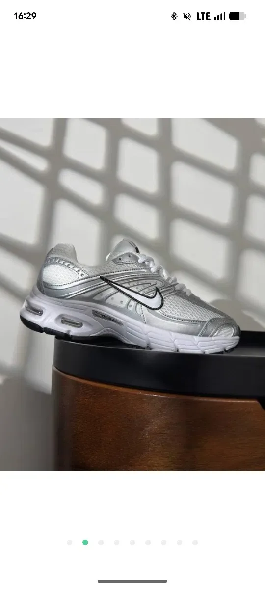 Кросівки  жіночі nike air max moto 2k white metallic silver   37,41р — фото 6