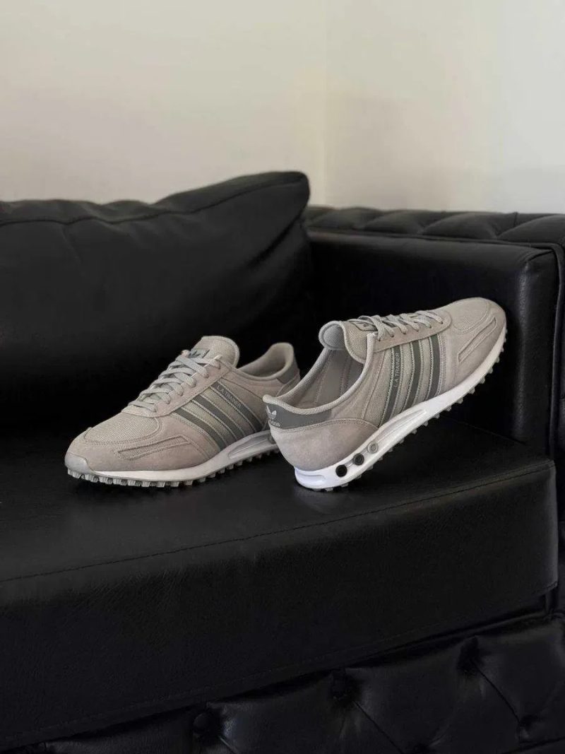 Кроссовки большой размер мужские класичні кросівки adidas LA Trainer OG замш [Оригінал] дивіться інші оголошення автора є більше 500 моделей — фото 8
