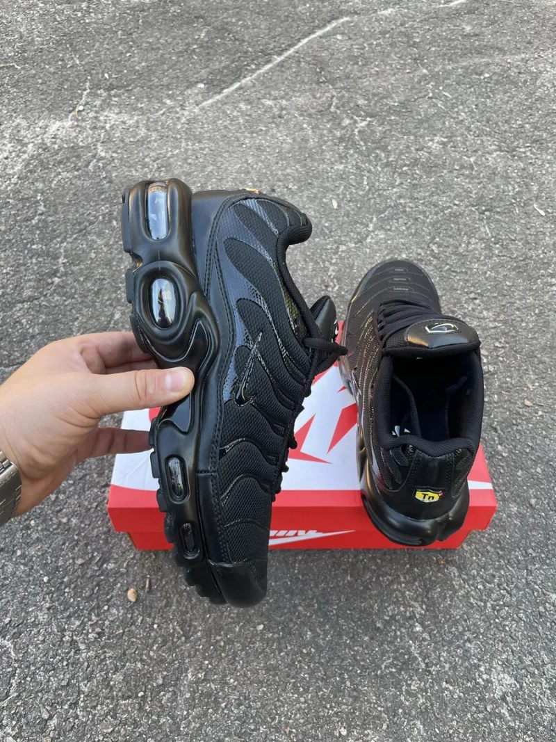 Кроссовки Чоловічі кросівки Nike Air Max Plus TN total Black — фото 3