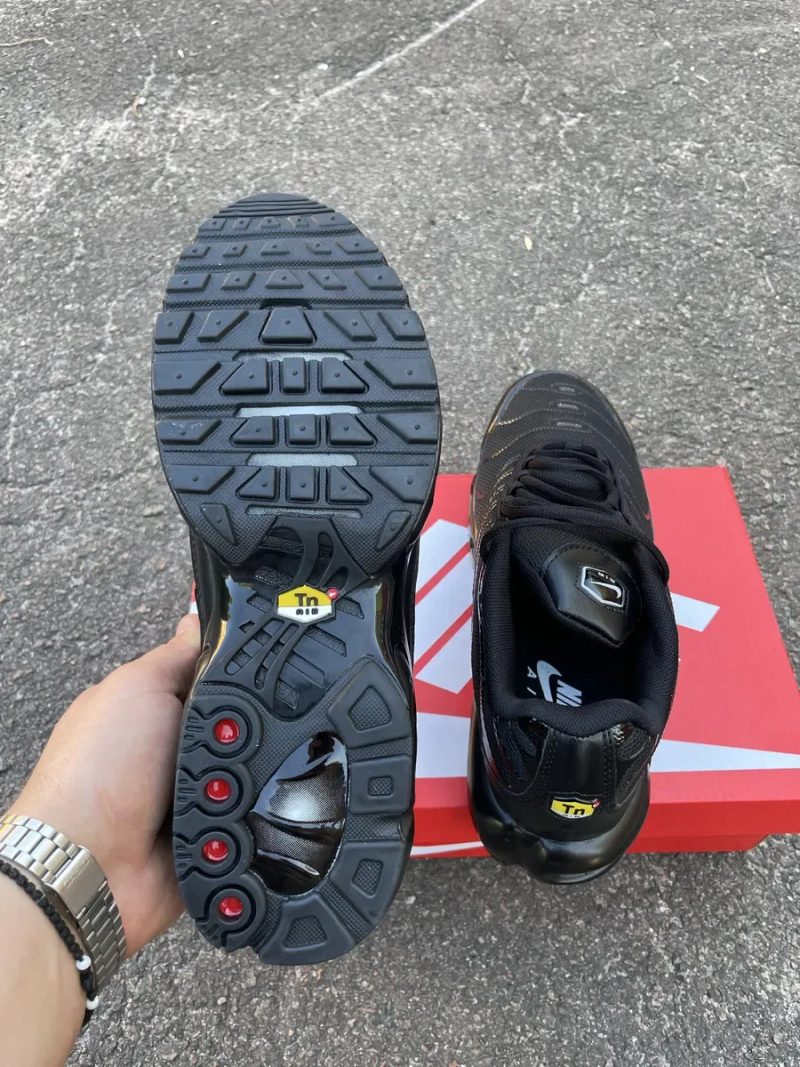 Кроссовки Чоловічі кросівки Nike Air Max Plus TN total Black — фото 5