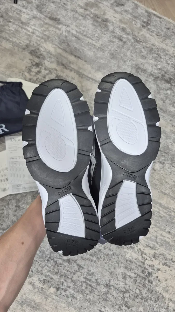 Кроссовки Dior b30 Кроссовки диор б30 бело черные Sneakers Dior b22 B30 Nike adidas Dior Christian Dior Sneakers B22 Dior b30 Диоры б30 Кристиан Диор — фото 6